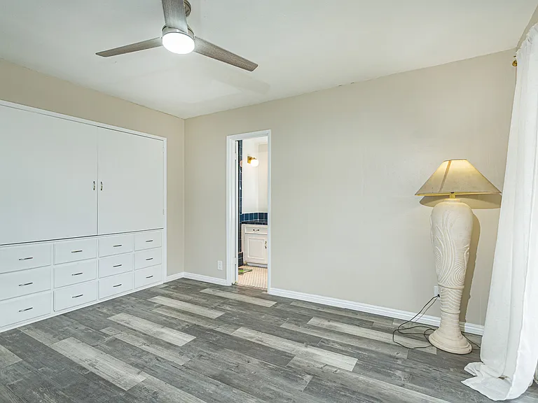 482 Minot Ave — Photo 13