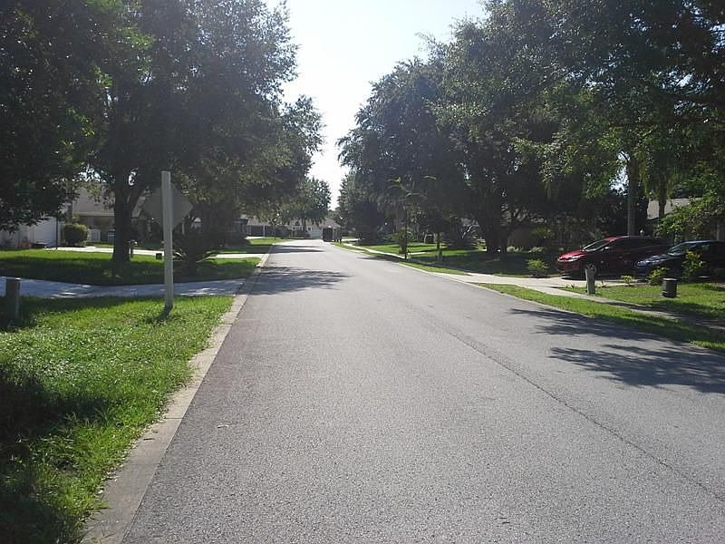 2nd image of 2729 Gables Dr