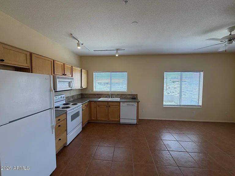 16545 E Gunsight Dr #223 — Photo 2