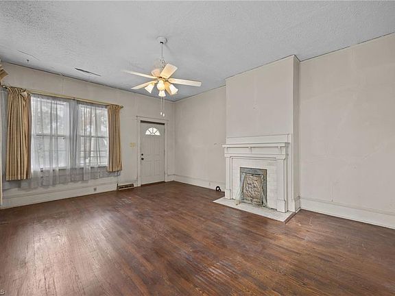 4th image of 410 S Hamilton St