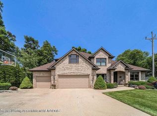 5804 Whitehaven Dr, Lansing, MI