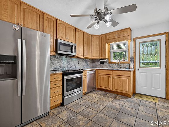 4th image of 163 Cranston Street