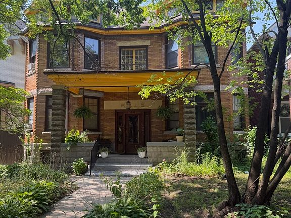 3rd image of 1521 Hubbard St #6