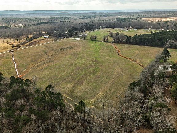 3rd image of 14301 Mann Ln