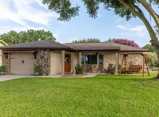 3017 Country Lake Dr, Sebring, FL 33876