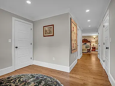 8 Holton Rd — Photo 29