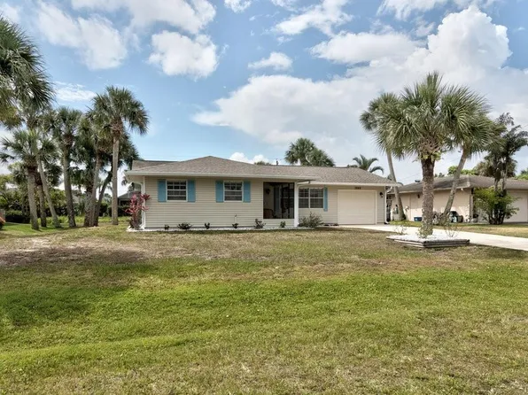 1049 Carnation Drive, Sebastian, FL 32958