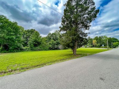 2 S Eberhart Rd, Butler, PA, 16001
