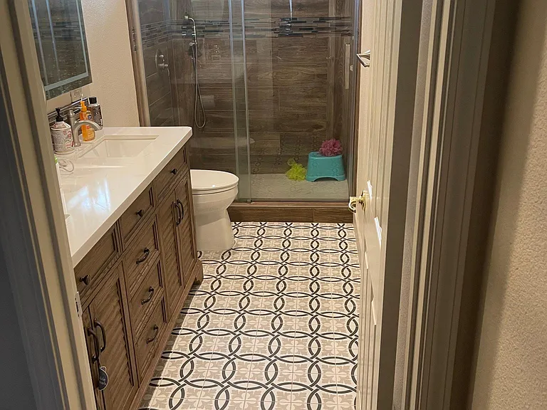 Re-modeled third bath (second-level)