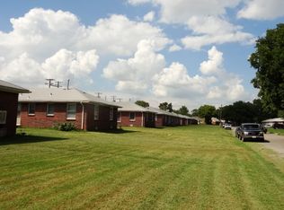 831 S Mission Rd, Wichita, KS 67207