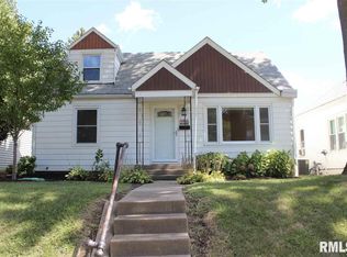 2380 27th St, Moline, IL 61265