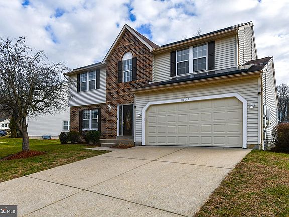 4th image of 2120 Robert Bowie Dr