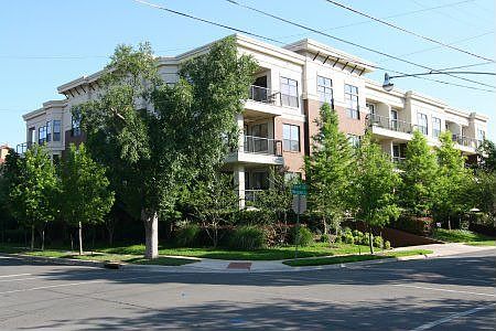 The Sullivan (Exterior)