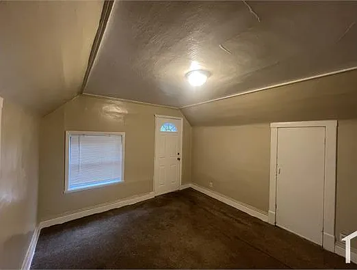 2555A N 16th St — Photo 35
