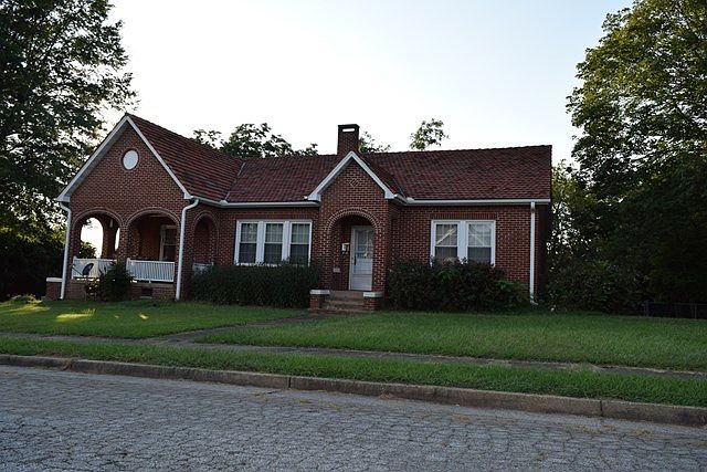 1st image of 804 Wright Ave