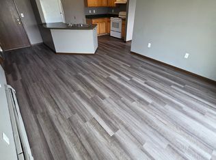 410 13th Ave NW APT 15, Oelwein, IA 50662