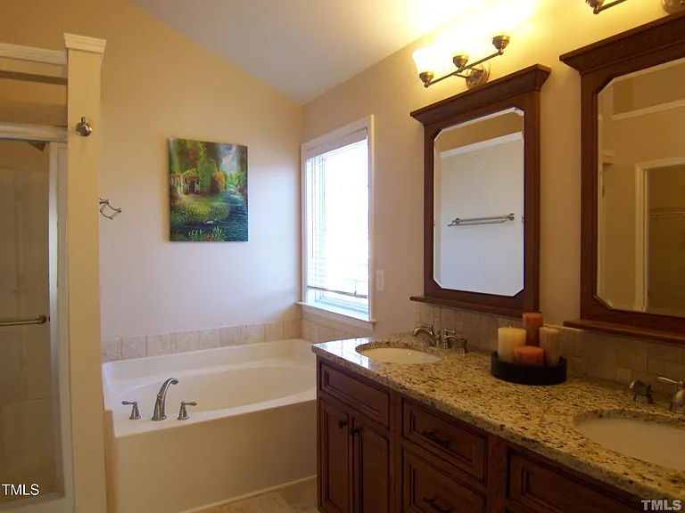 5525 Keowee Way — Photo 8