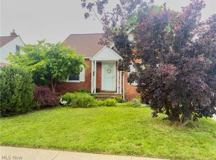 220 E 327th St, Willowick, OH 44095