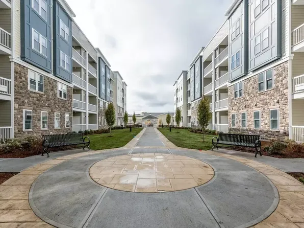 130 University Ave #1303, Westwood, MA 02090