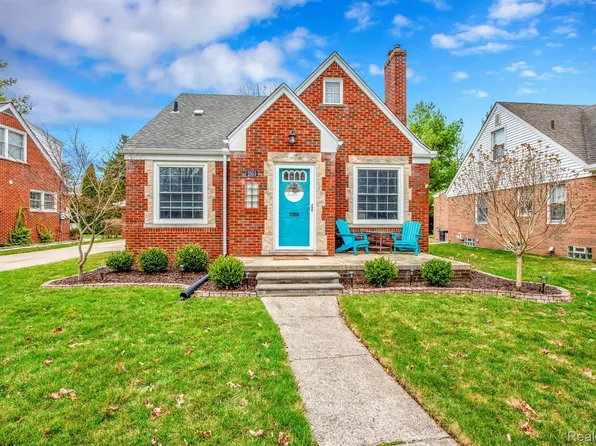 2553 Rutledge St, Trenton, MI 48183
