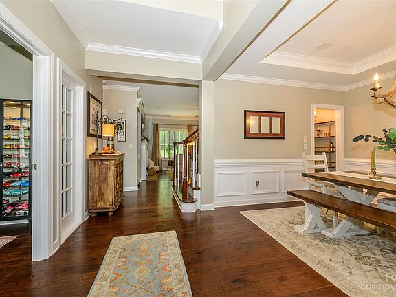 4th image of 2621 Twinberry Ln