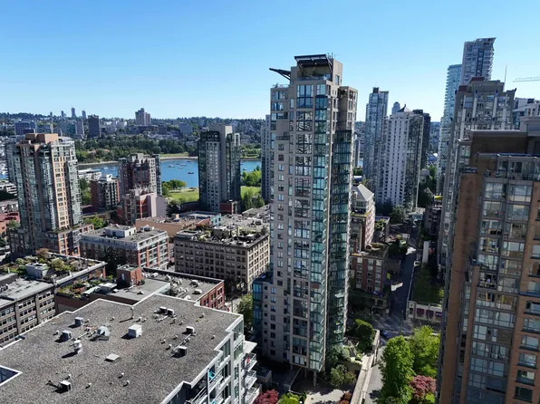 1155 Homer St #1403, Vancouver, BC V6B 5T5