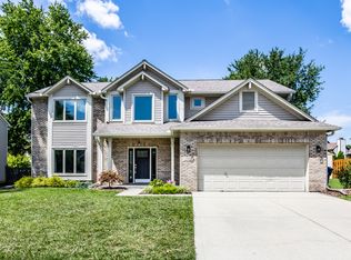 10672 Misty Hollow Ln, Fishers, IN 46038