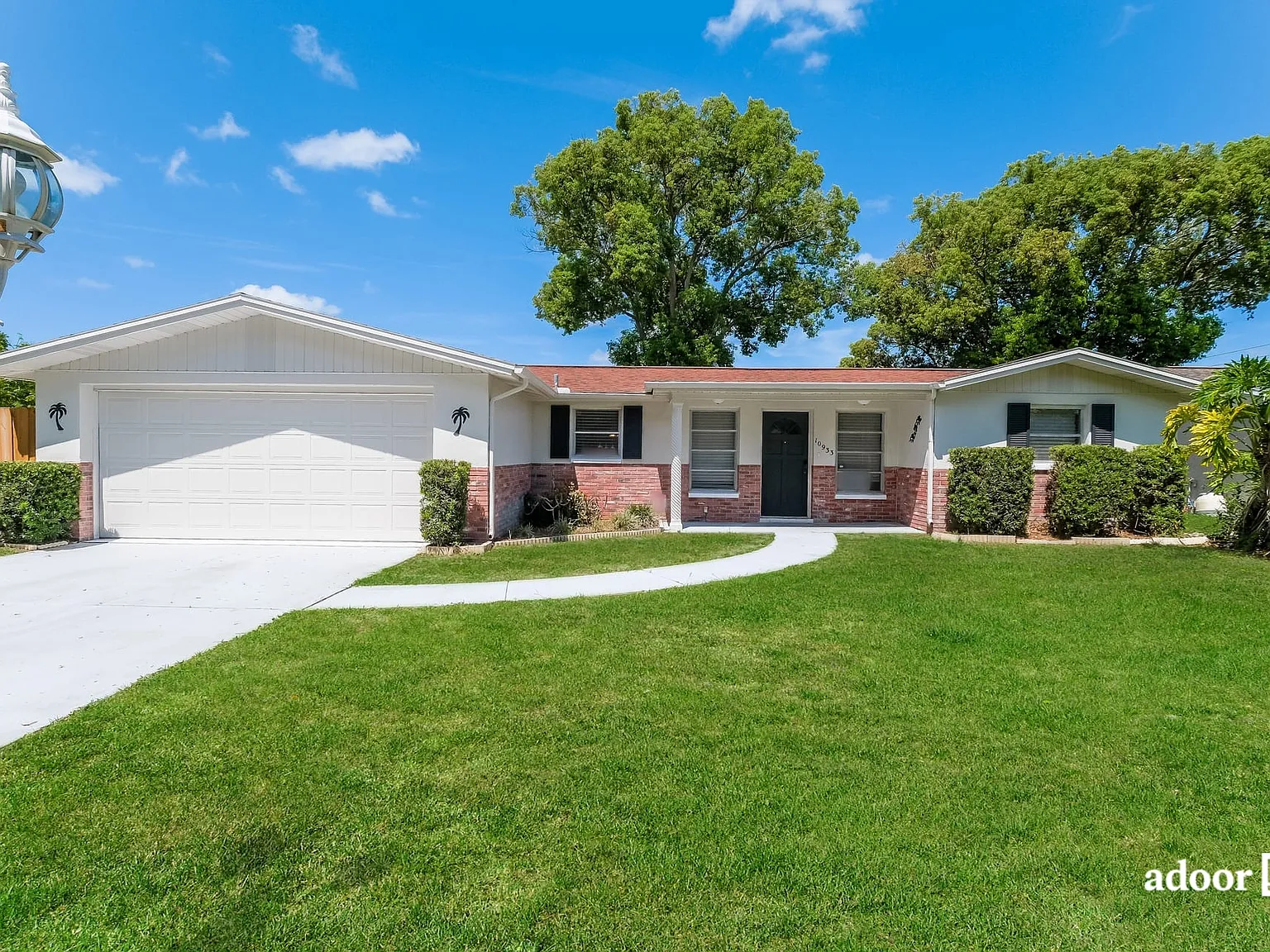 3 bed, 2.0 bath, 1469 sqft, $1,995 — Photo 1