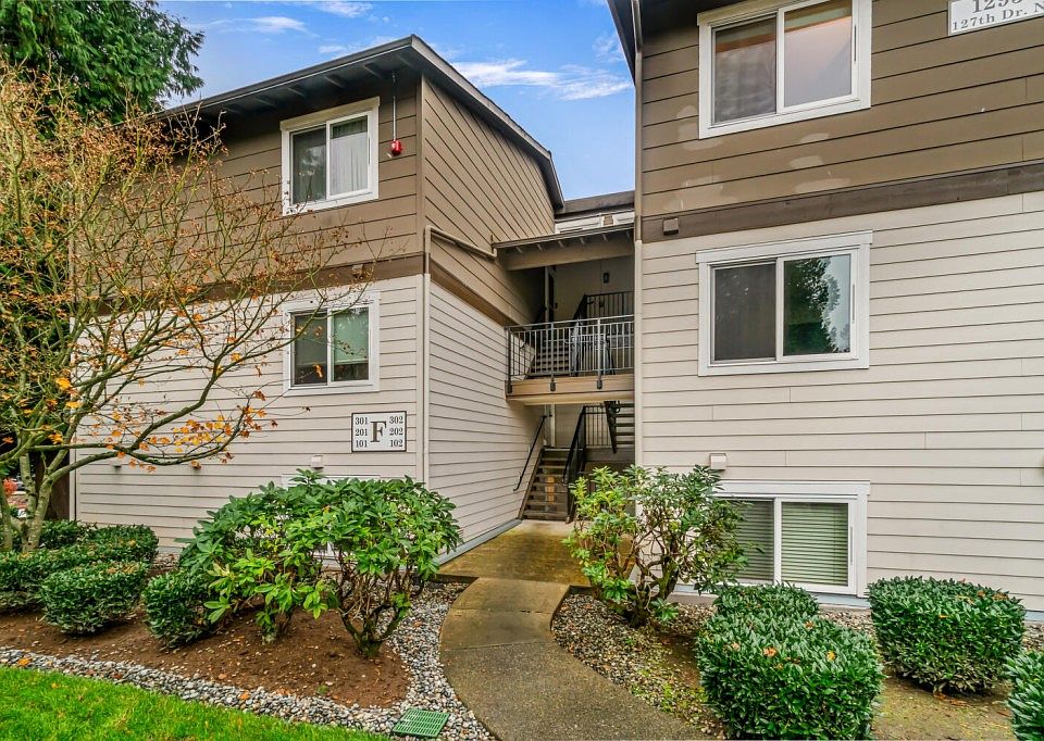 1st image of 12933 127th Dr NE APT F101