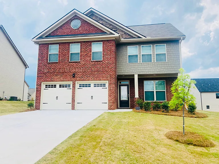 1244 Brookstone Cir NE — Photo 1