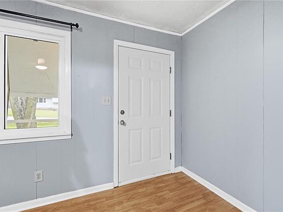 4th image of 17511 Montgall Dr
