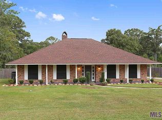 6935 Lake Comite Dr, Baton Rouge, LA 70818