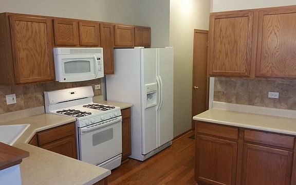 2nd image of 235 Courtland Dr Unit E