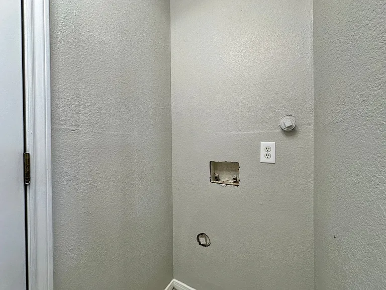 3709 Woodrow Dr — Photo 12