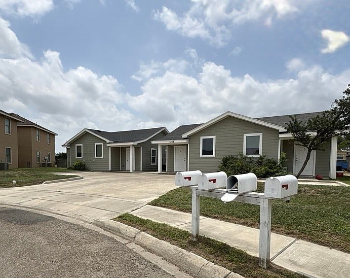 1st image of 1308 Quitaca Dr #1