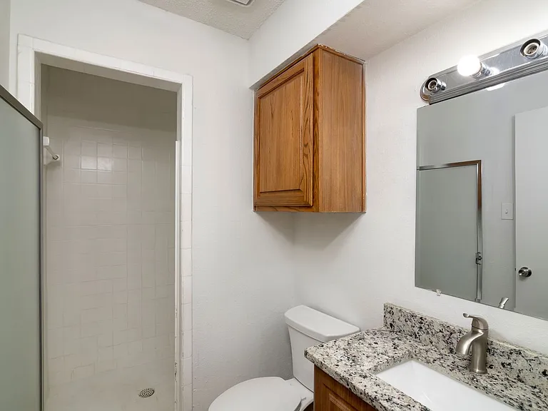 East Landing Townhomes — Photo 22