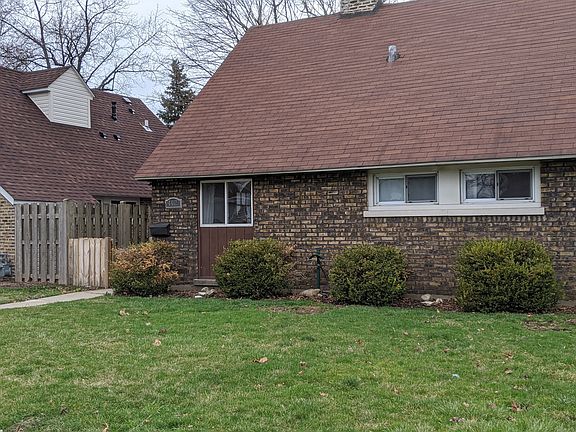3rd image of 4412 Joliet Ave