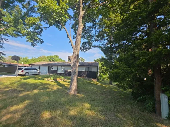 10214 E 57th St, Raytown, MO 64133