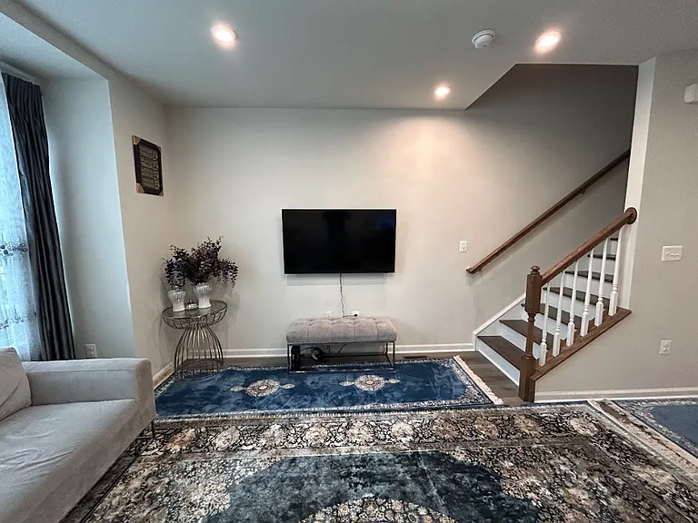 4607 Abbotswell Pl — Photo 9