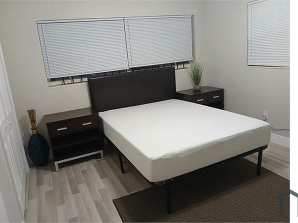 2569 York St APT 1