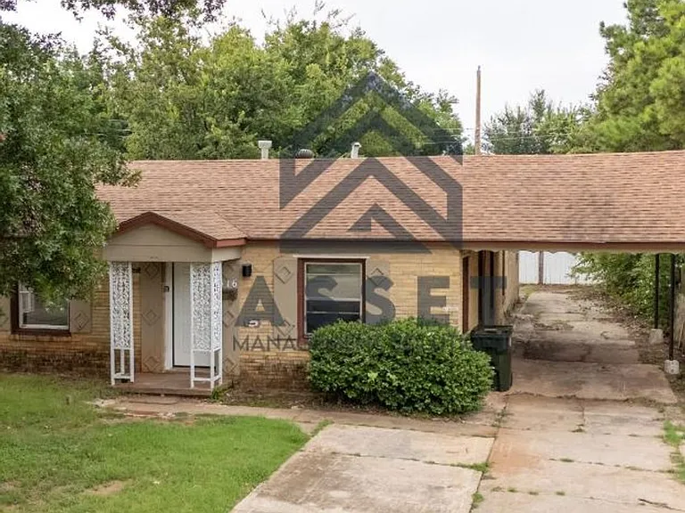 316 E Harmon Dr — Photo 3