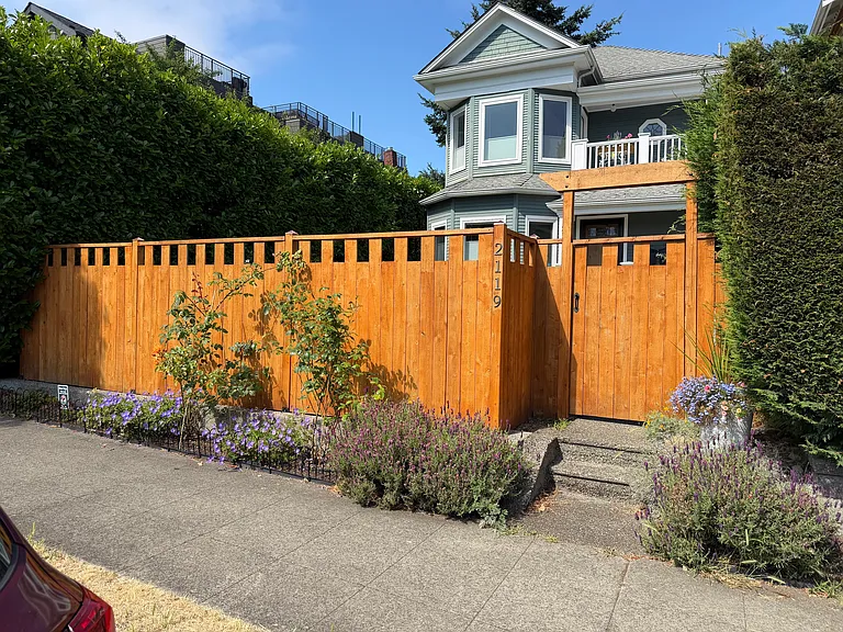 2119 6th Ave W #A — Photo 2
