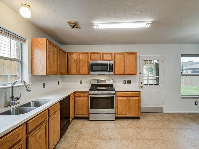 18119 Dusty Terrace Ln — Photo 19