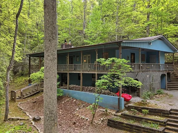 520 Wheat Field Rd, Franklin, NC 28734