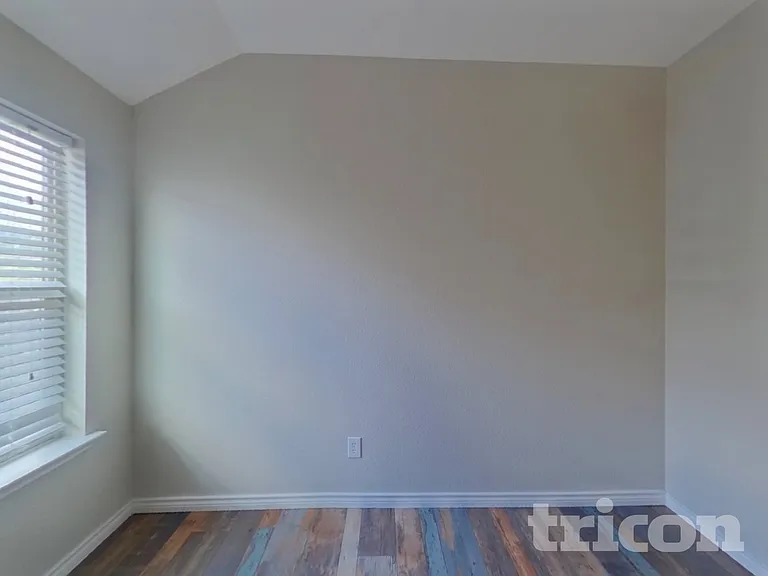 157 Spring Hollow Dr — Photo 15