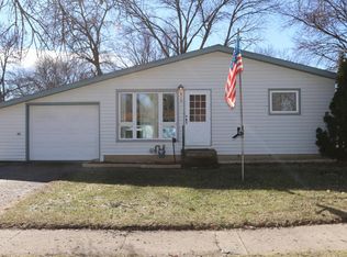 918 E 12th St, Spencer, IA 51301