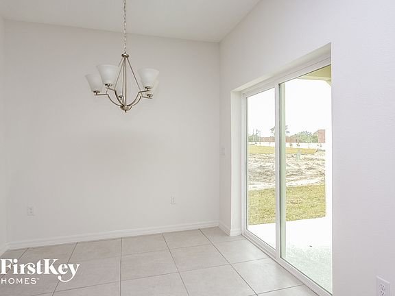 3rd image of 137 Windsor Reserve Dr