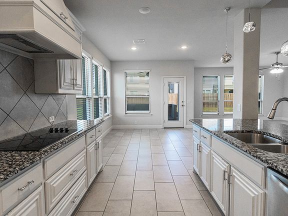 4th image of 4003 Three Forks Rd