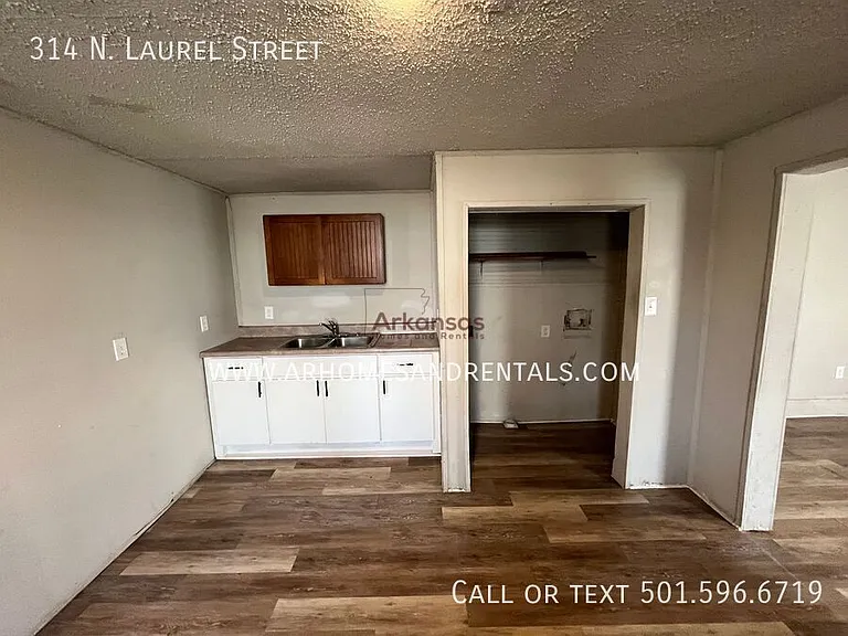 314 N Laurel St — Photo 4