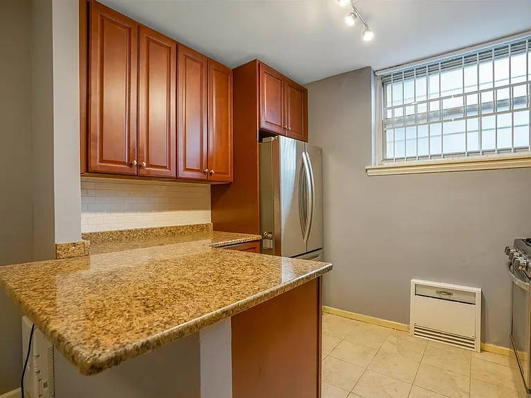 8550 Boulevard East #1G — Photo 2